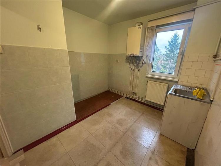 Apartament cu 2 camere semidecomandat în Astra