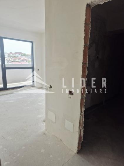 Apartament cu 4 camere semidecomandat în Zorilor