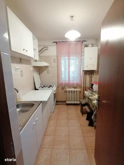 450euro/luna, Podul de Fier intersectie, apartament 2 camere, etaj 2 - 5