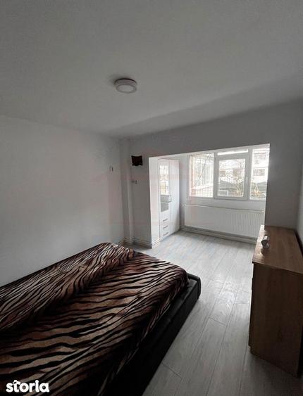 Apartament cu 2 camere în Micro 20