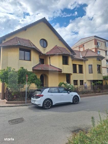Casa de vanzare, 395 mp, zona Cotu Mic - 14
