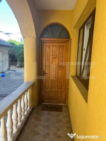 Apartament cu 3 camere semidecomandat în Iris