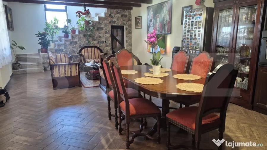 Casă cu 5 camere cu Teren 1487 Mp în Lazuri