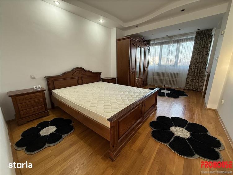 Apartament cu 3 camere, mobilat în Unirii
