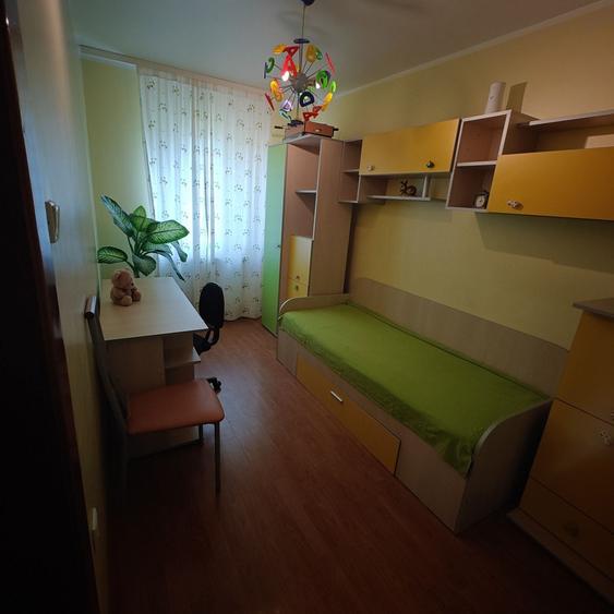 Apartament cu 3 camere nedecomandat în Tomis Nord