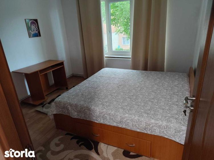 Apartament cu 2 camere decomandat în Craiter