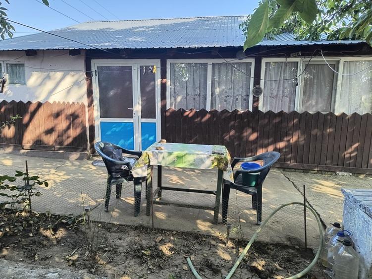 Casă individuală cu 2 camere cu Teren 1550 Mp în Radovan