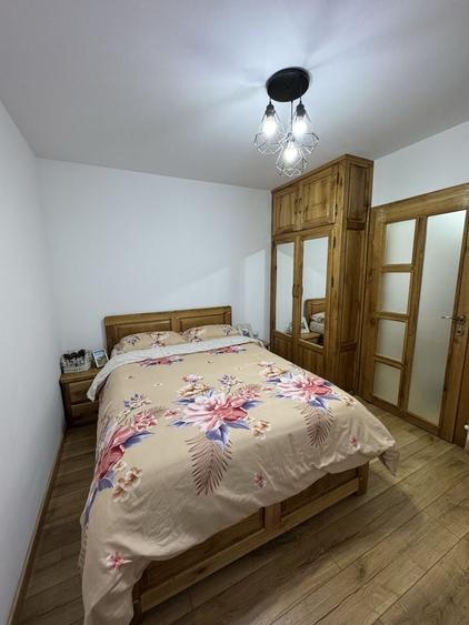 Apartament cu 3 camere decomandat în Radu Negru