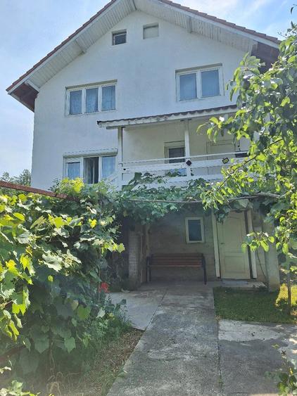 Casă cu Teren 600 Mp în Păuliș