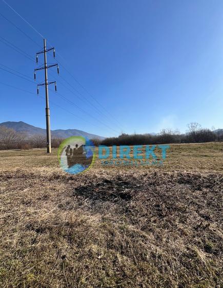 Teren Construcții intravilan de 2500 mp, în Mijlocenii Bârgăului
