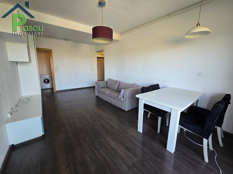 Apartament cu 3 camere decomandat în Theodor Pallady