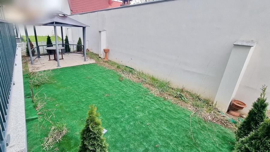 Apartament cu 3 camere decomandat în Brașovul Vechi