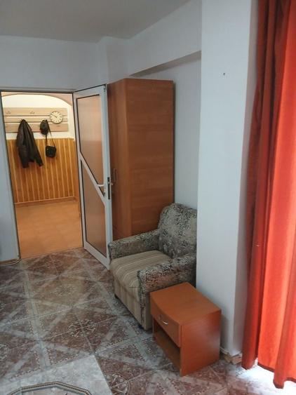 Apartament cu 2 camere decomandat în Exterior Vest