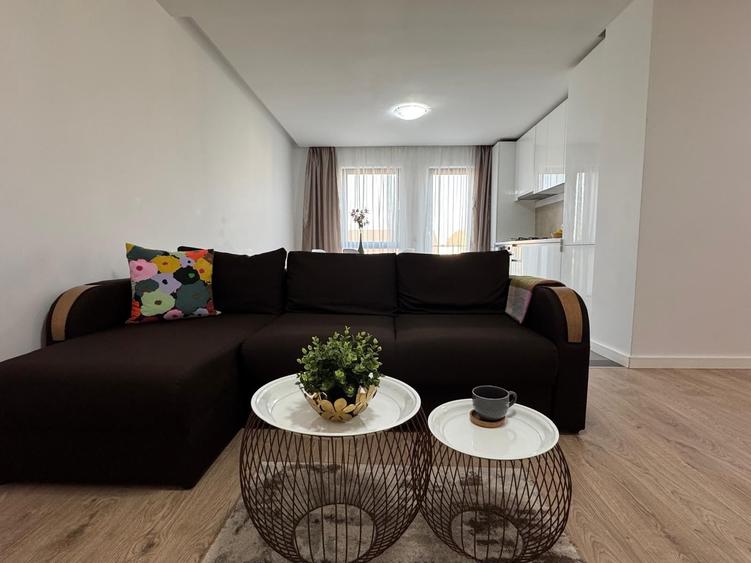 Apartament cu 3 camere decomandat, mobilat în Braytim