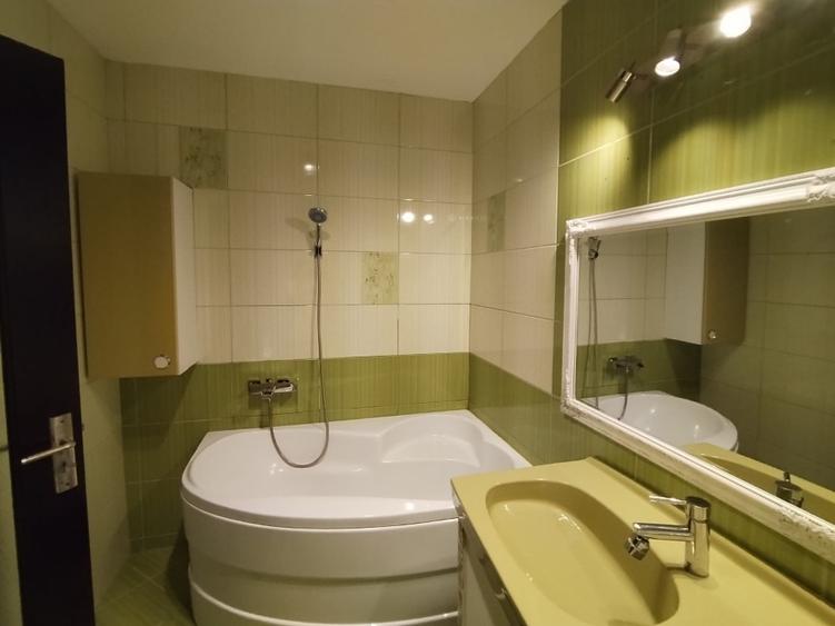 Casă individuală cu 4 camere cu Canalizare în Petrilaca de Mureș
