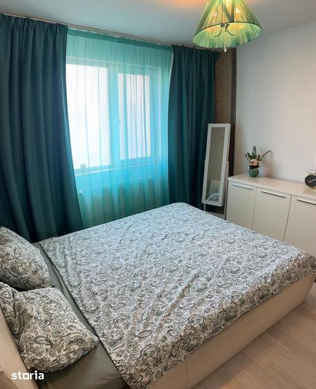 Apartament cu 4 camere în Apărătorii Patriei