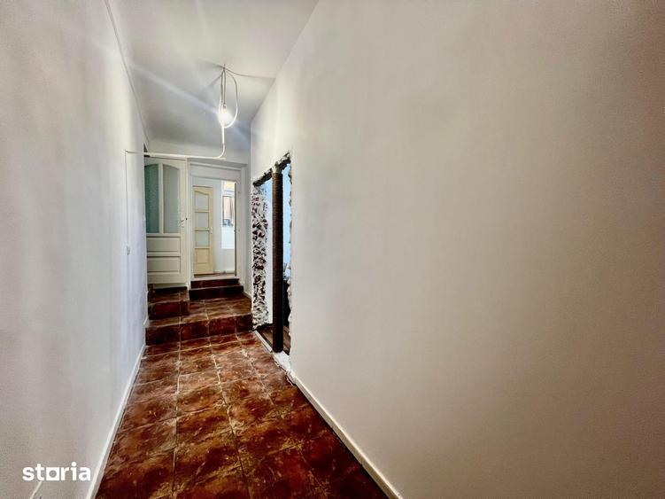 Apartament cu 2 camere semidecomandat în Independenței