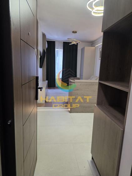 Apartament cu 4 camere semidecomandat în Berceni