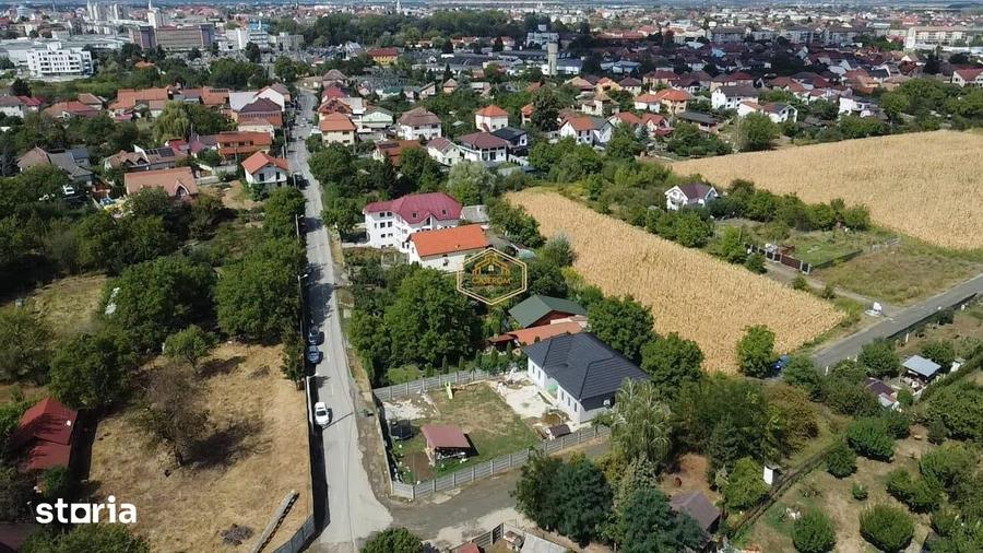 Teren de 560 mp, în Bercu Roșu