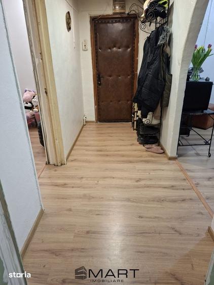 Apartament cu 4 camere decomandat în Feldioara