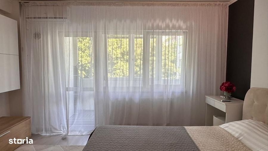 Apartament cu 2 camere decomandat în Lacul Tei