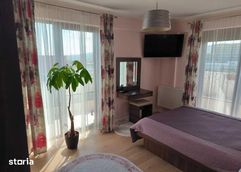 Apartament cu 4 camere decomandat în Andrei Mureșanu