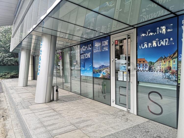 Birou, de 310 mp, în Armeneasca