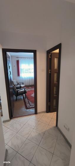 Apartament cu 3 camere decomandat, mobilat în 1 Mai