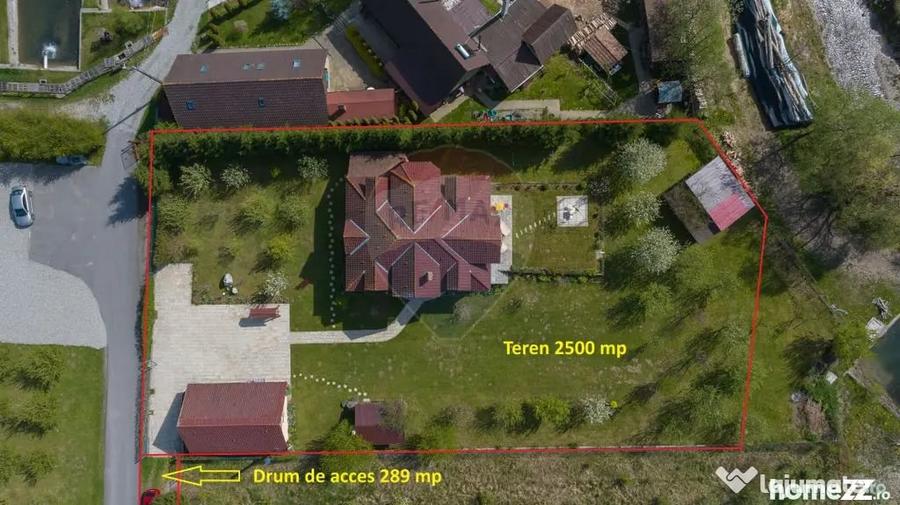 Casă cu 10 camere cu Teren 2789 Mp în Glăjărie
