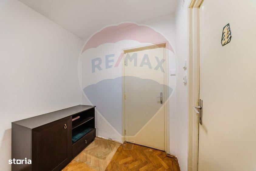 Apartament cu 2 camere, mobilat în Central