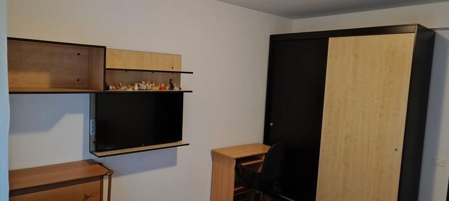 Apartament cu 2 camere decomandat în Roșu