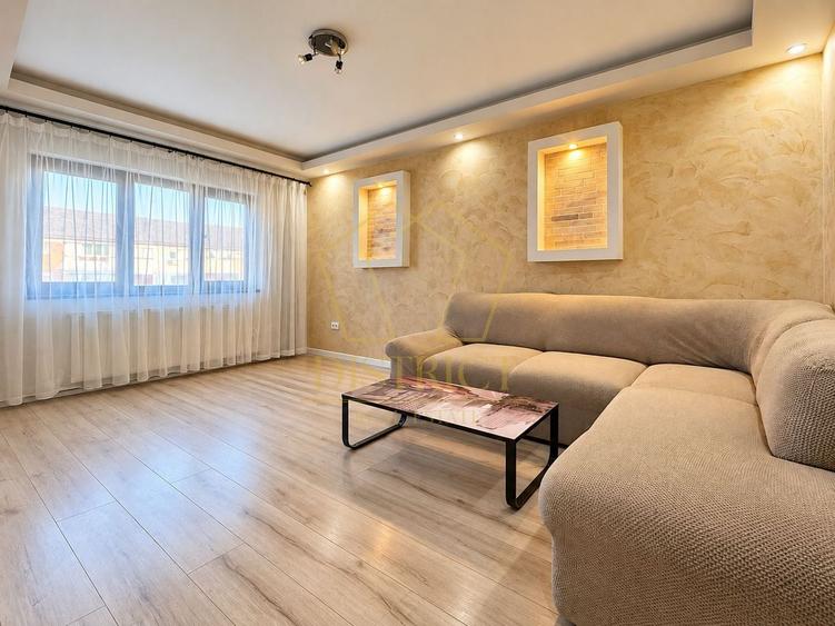 Apartament cu 3 camere decomandat, mobilat în Telegrafului