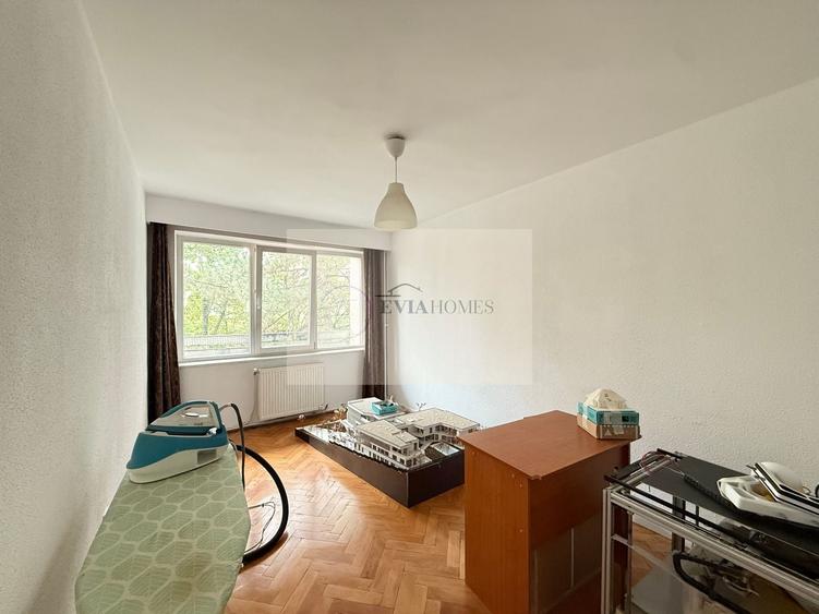 Apartament cu 3 camere semidecomandat, mobilat în Gheorgheni