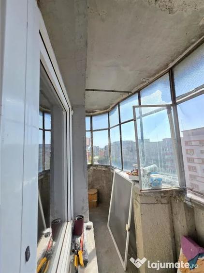 Apartament cu 2 camere decomandat în Sebastian