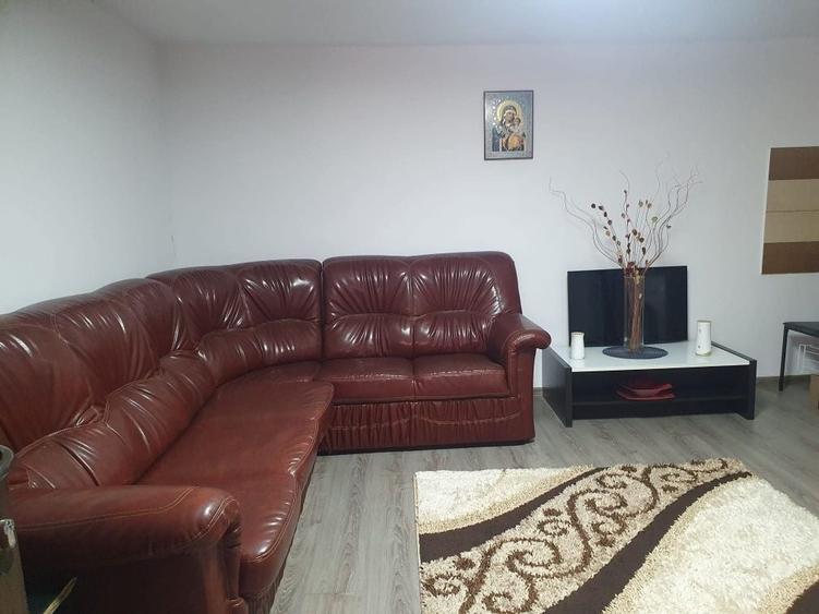 Casă cu 3 camere cu Teren 1800 Mp în Ion Ghica