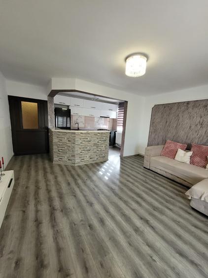 Apartament cu 2 camere semidecomandat în Cumpăna