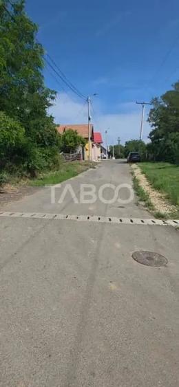 Teren de 2890 mp, în Răhău