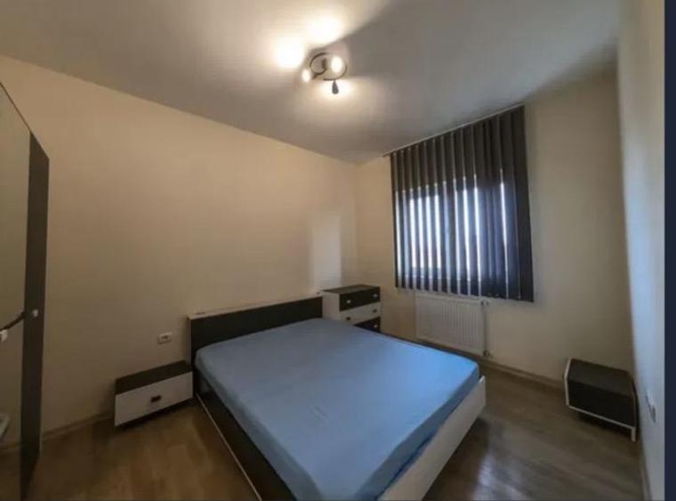 Apartament cu 2 camere decomandat în Lipovei