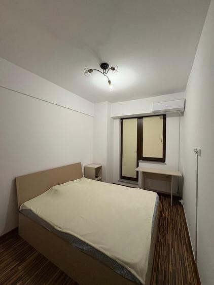 Apartament cu 2 camere semidecomandat, mobilat în Palat