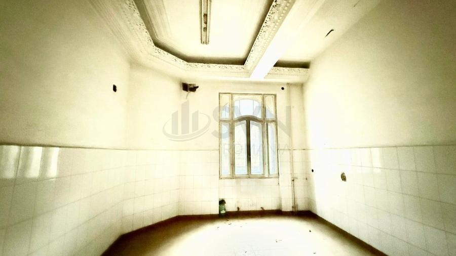 Casă individuală cu 12 camere cu Canalizare în Foișorul de Foc