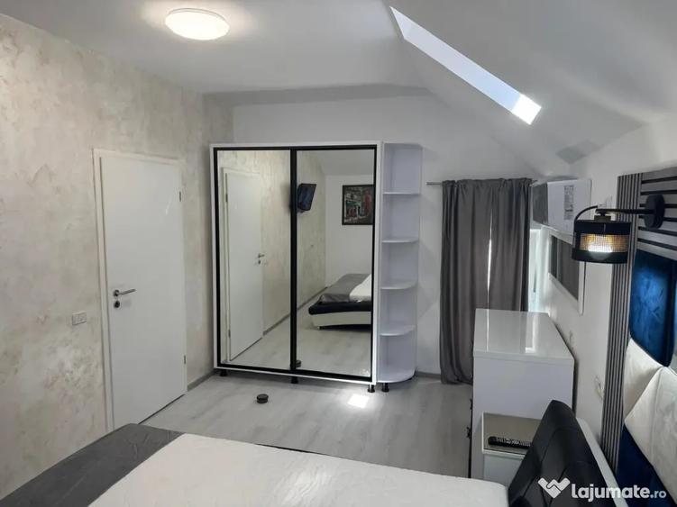Apartament cu 3 camere decomandat, mobilat în Bartolomeu
