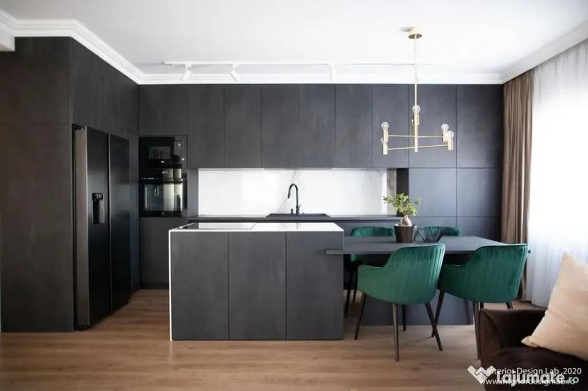 Apartament cu 3 camere decomandat în Andrei Mureșanu