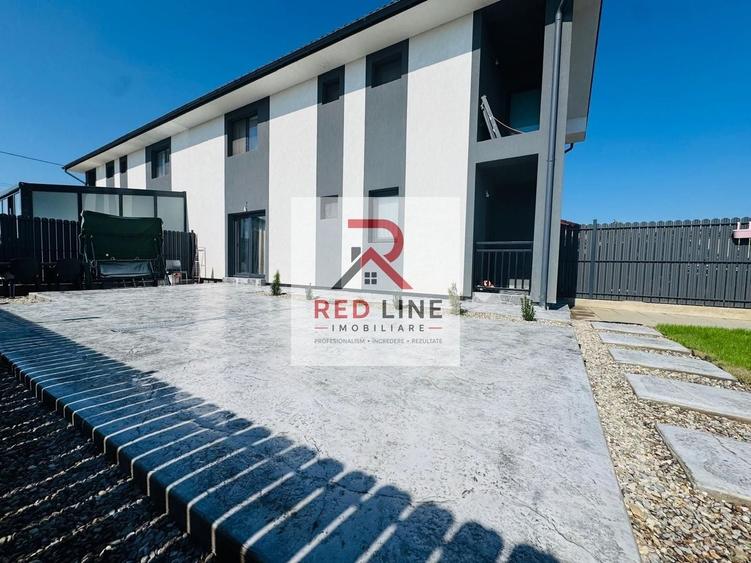 Casă cu 4 camere cu Canalizare în Exterior Vest