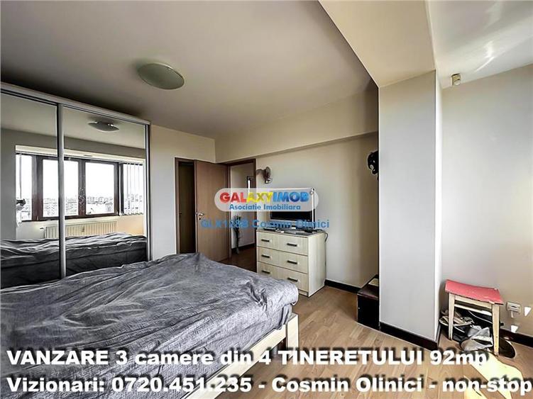Apartament cu 3 camere semidecomandat, mobilat în Tineretului