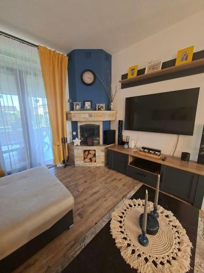 Duplex cu 4 camere cu Canalizare în Giroc