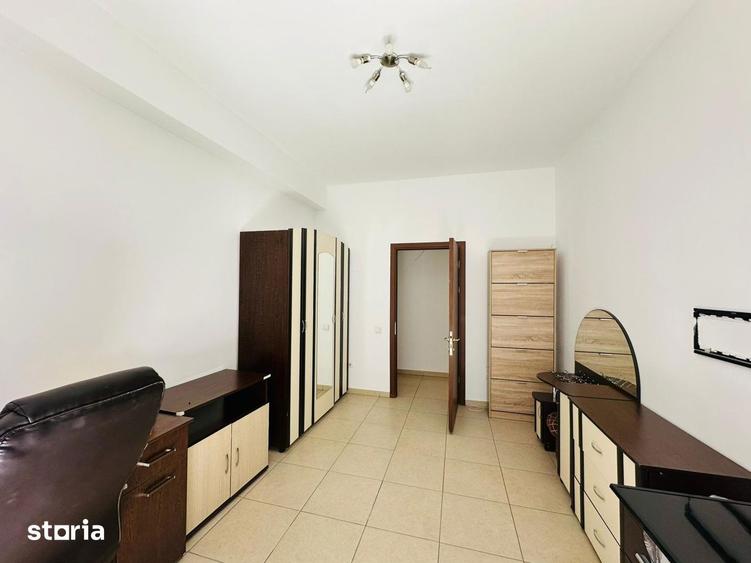 Apartament cu 3 camere decomandat în Obor