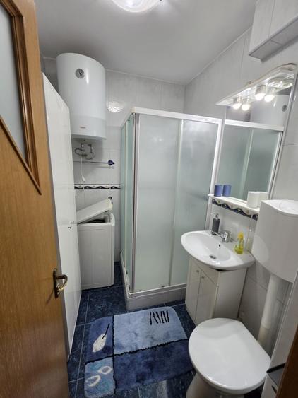 Apartament cu 2 camere semidecomandat în Câmpia Libertății