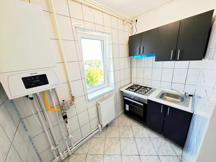 Apartament cu 2 camere semidecomandat în Piața