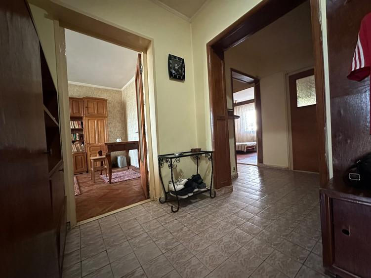 Apartament 3 camere decomandat, zona Calarasilor. - 4