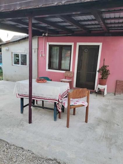 Casă cu 1 camere cu Teren 1500 Mp în Vlăduleni